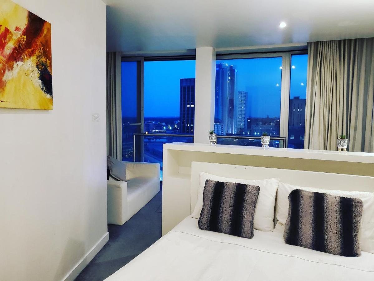 Cityscape Apartment In Birmingham With Self Checkin Exterior photo